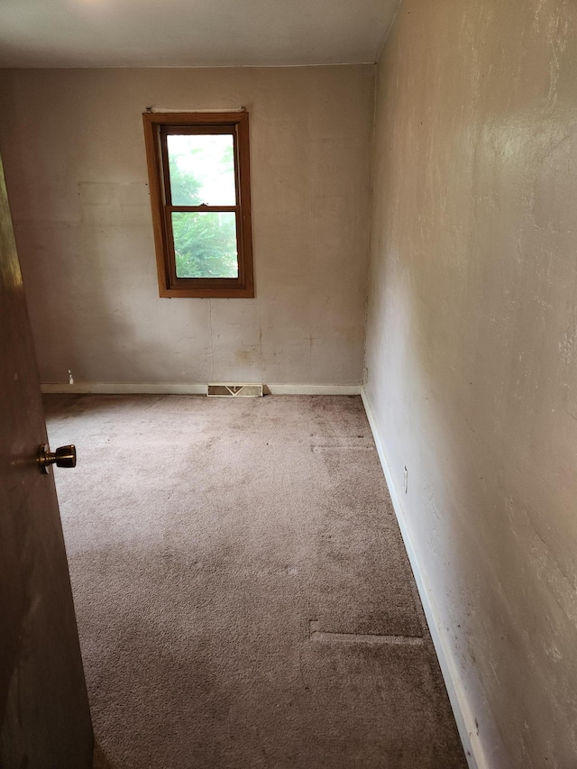 1816 Malvern St, Lauderdale, MN 55113 - spare room featuring carpet and baseboards
