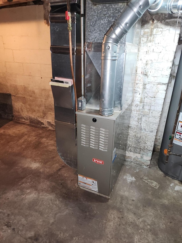 1816 Malvern St, Lauderdale, MN 55113 - utility room with gas water heater