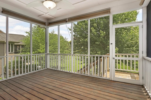 1540 Waterford Ct, Golden Valley, MN 55422 - unfurnished sunroom featuring ceiling fan