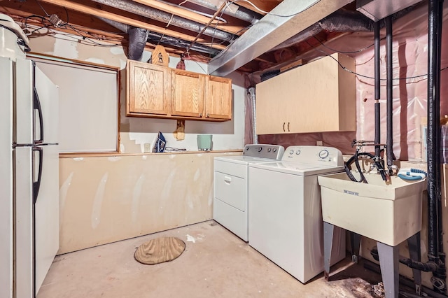 5959 373rd St, North Branch, MN 55056 - laundry room featuring cabinet space and independent washer and dryer
