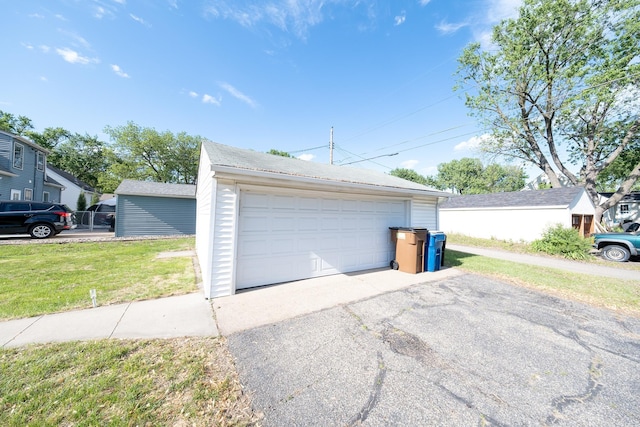 8247 Wentworth Ave S, Bloomington, MN 55420 - view of detached garage