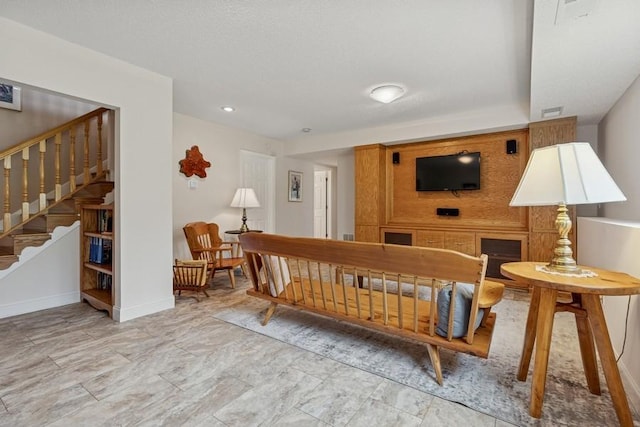 3114 Canyon Cir, Chaska, MN 55318 - living area with stairway and baseboards