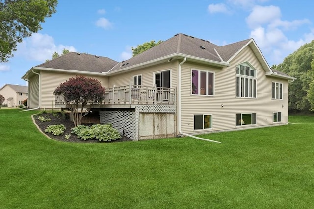 3114 Canyon Cir, Chaska, MN 55318 - rear view of house with a lawn and a wooden deck