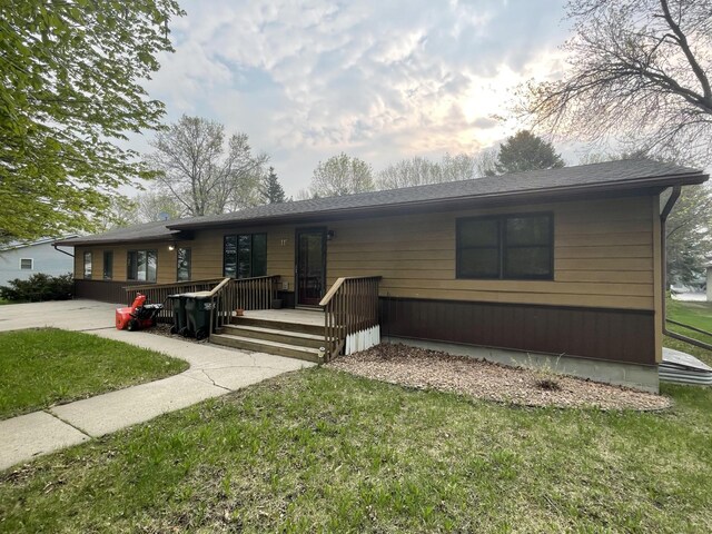 115 Nelson St S, Evansville, MN 56326 - photo 2