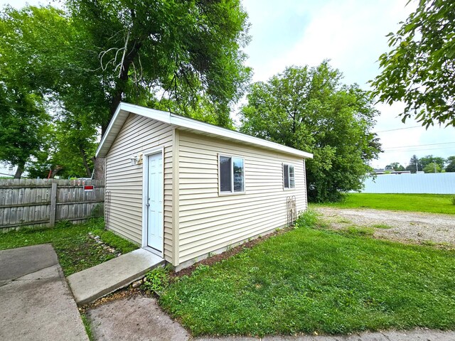 702 Junius Ave, Fergus Falls, MN 56537 - view of outdoor structure