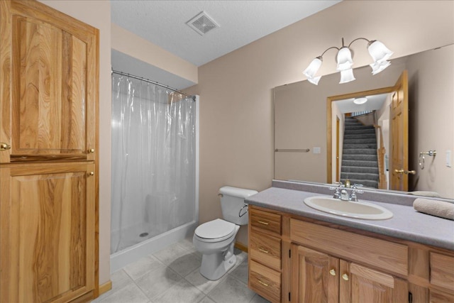 1195 64th St, Hudson, WI 54016 - full bath featuring vanity, a shower with shower curtain, and tile patterned flooring