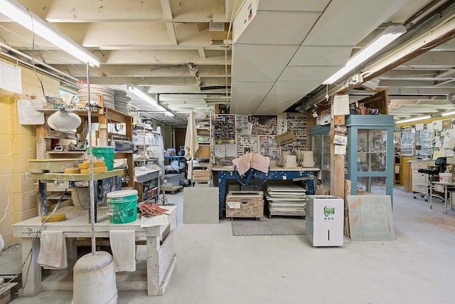 895 Front, Saint Paul, MN 55103 - unfinished below grade area featuring a workshop area