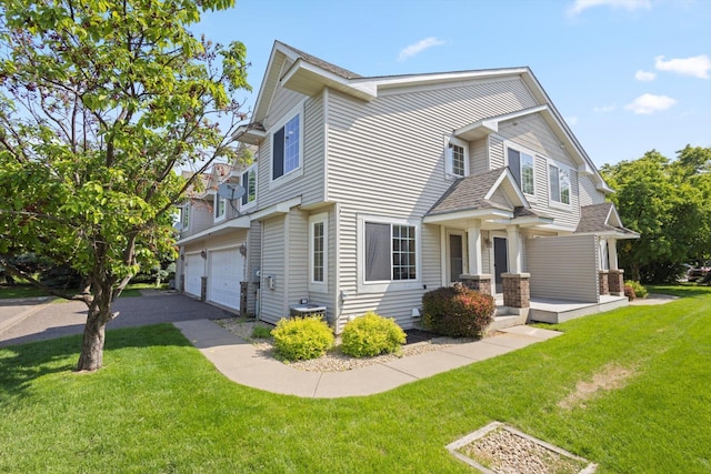 1663 County Road D E, Maplewood, MN 55109 - photo 1