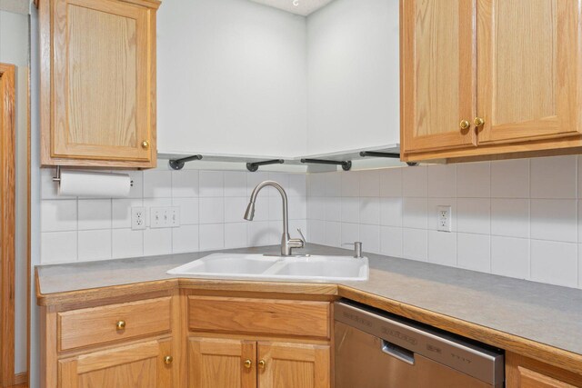 1663 County Road D E, Maplewood, MN 55109 - photo 14