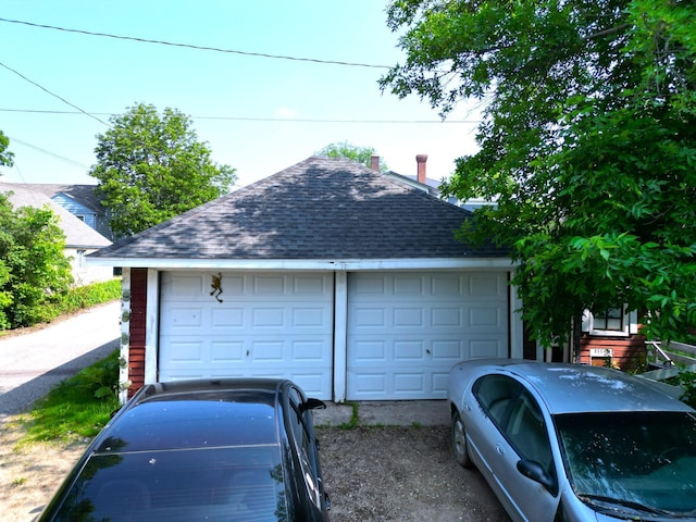 214 Vasa Ave, Fergus Falls, MN 56537 - view of detached garage