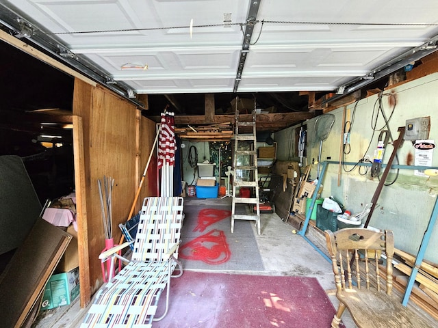 214 Vasa Ave, Fergus Falls, MN 56537 - view of garage