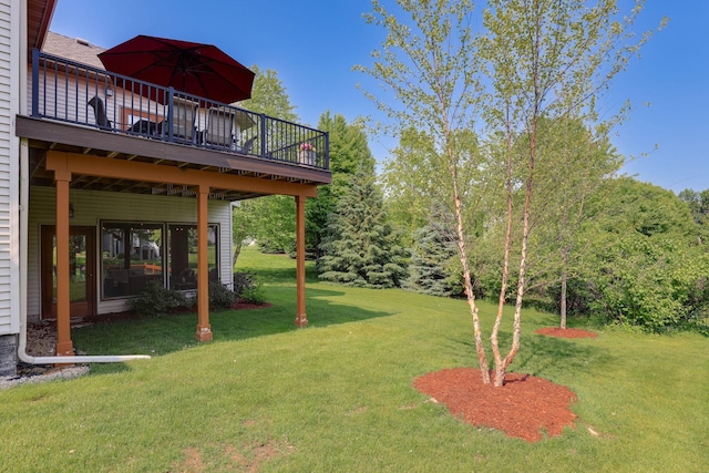 13478 Clearwater Cir, Rogers, MN 55374 - view of grassy yard featuring a wooden deck