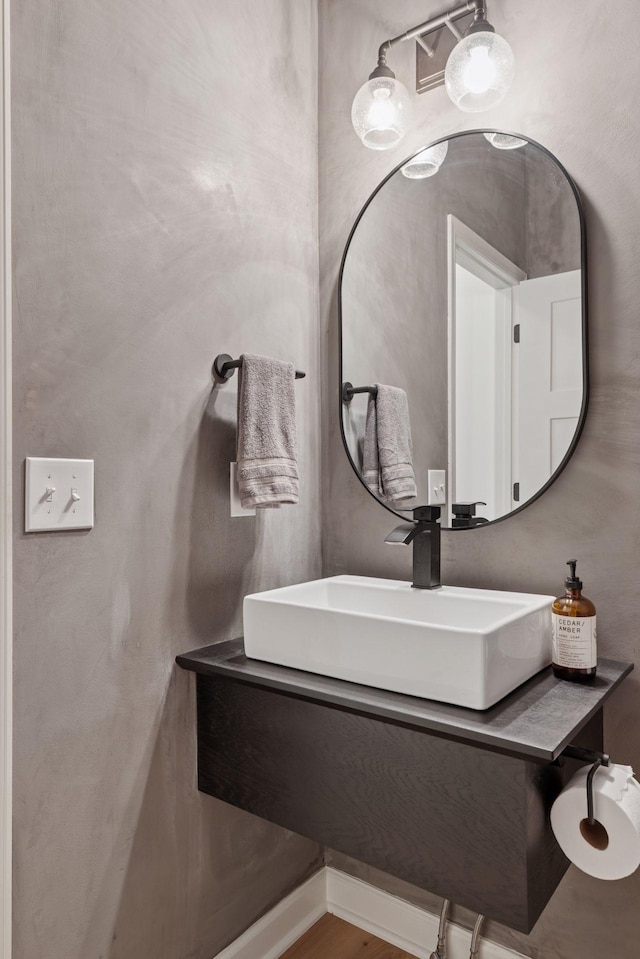 5175 White Star Ln, Woodbury, MN 55129 - bathroom featuring vanity