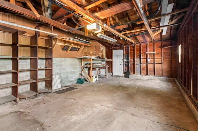 2125 White Bear Ave N, Maplewood, MN 55109 - below grade area featuring concrete block wall and a garage