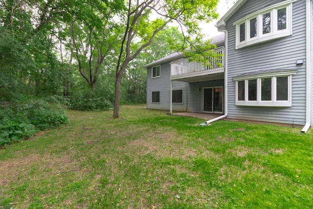 2 Crusader Ave E Unit A, West Saint Paul, MN 55118 - view of green lawn