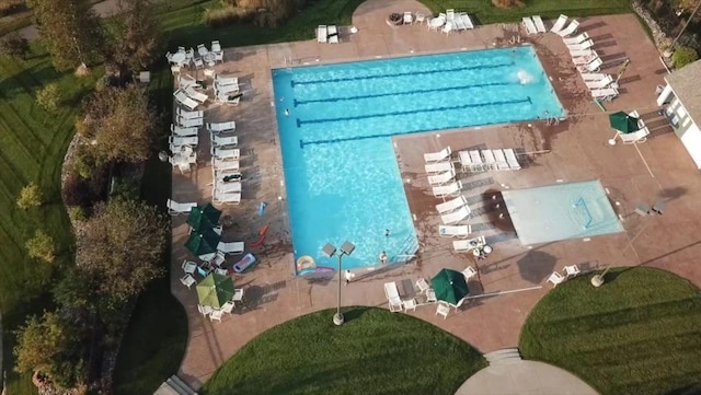 4848 161st St W, Lakeville, MN 55044 - aerial view of a pool