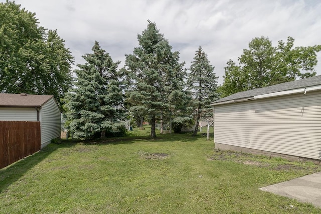 509 8th Ave SE, Waseca, MN 56093 - view of yard