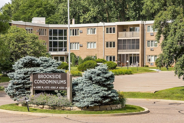 4350 Brookside Ct Unit 212, Edina, MN 55436 - photo 17