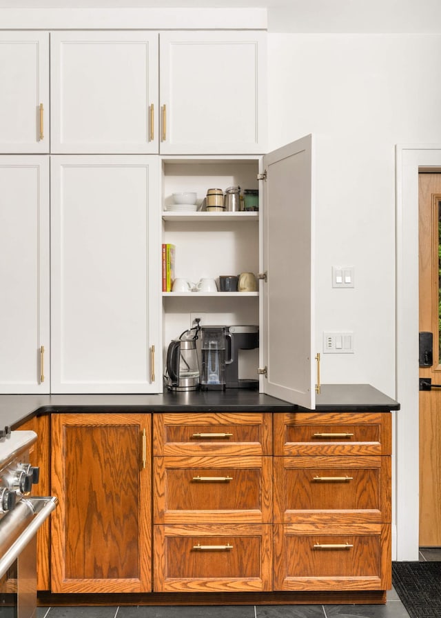 2916 26th St, Minneapolis, MN 55406 - view of pantry