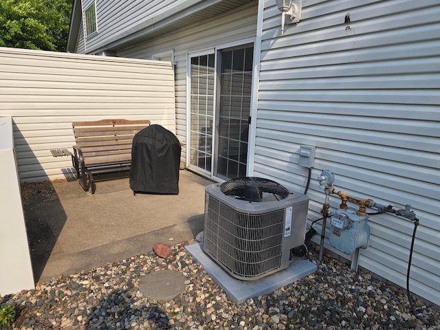 3581 Genevieve Ave N, Oakdale, MN 55128 - photo 18