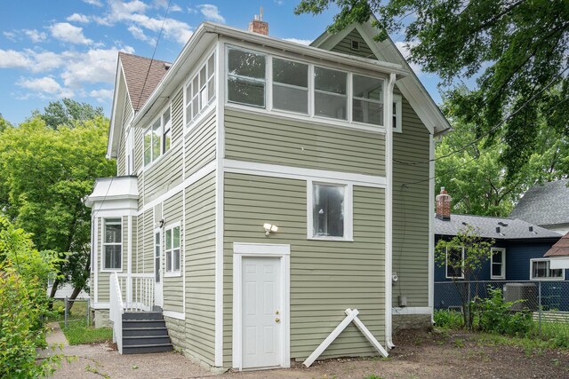 1053 Lawson Ave E, Saint Paul, MN 55106 - photo 21