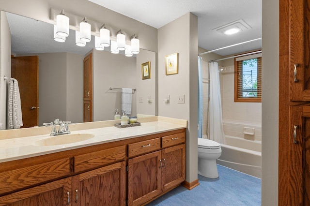 4540 Niagara Ln N, Plymouth, MN 55446 - bathroom with shower / bathtub combination with curtain and vanity