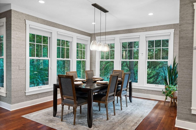 1501 June Ave S, Golden Valley, MN 55416 - dining room with wood finished floors and recessed lighting