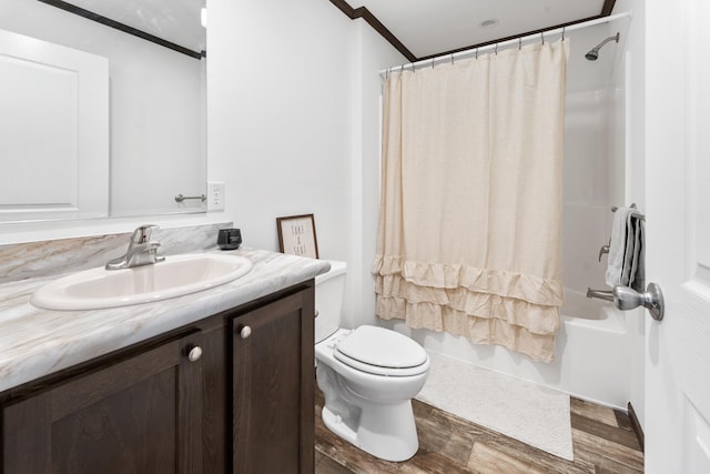 16536 Hook Cir, Pokegama Twp, MN 55030 - full bathroom with ornamental molding, vanity, shower / bath combination with curtain, and wood finished floors