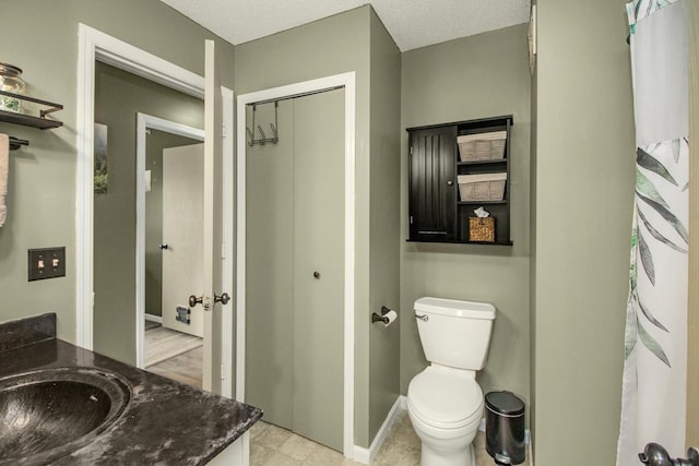 1146 100th Dr NE Unit A, Blaine, MN 55434 - full bath featuring vanity and toilet