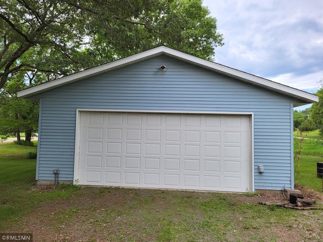 318 Alder Rd, Lynden Twp, MN 55382 - view of detached garage