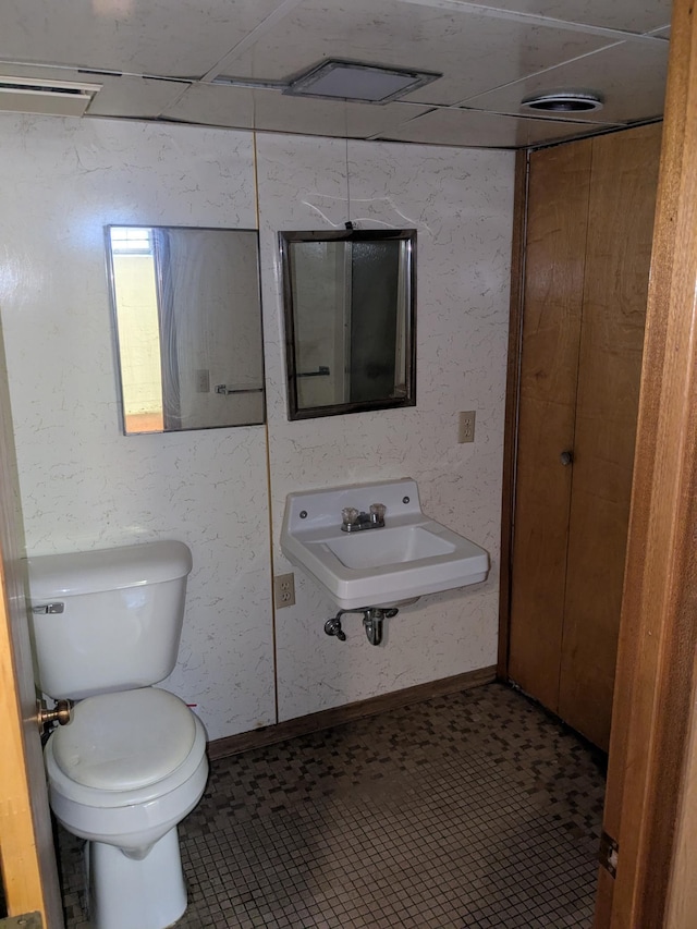 1193 County Road B E, Maplewood, MN 55109 - half bathroom with toilet and a sink