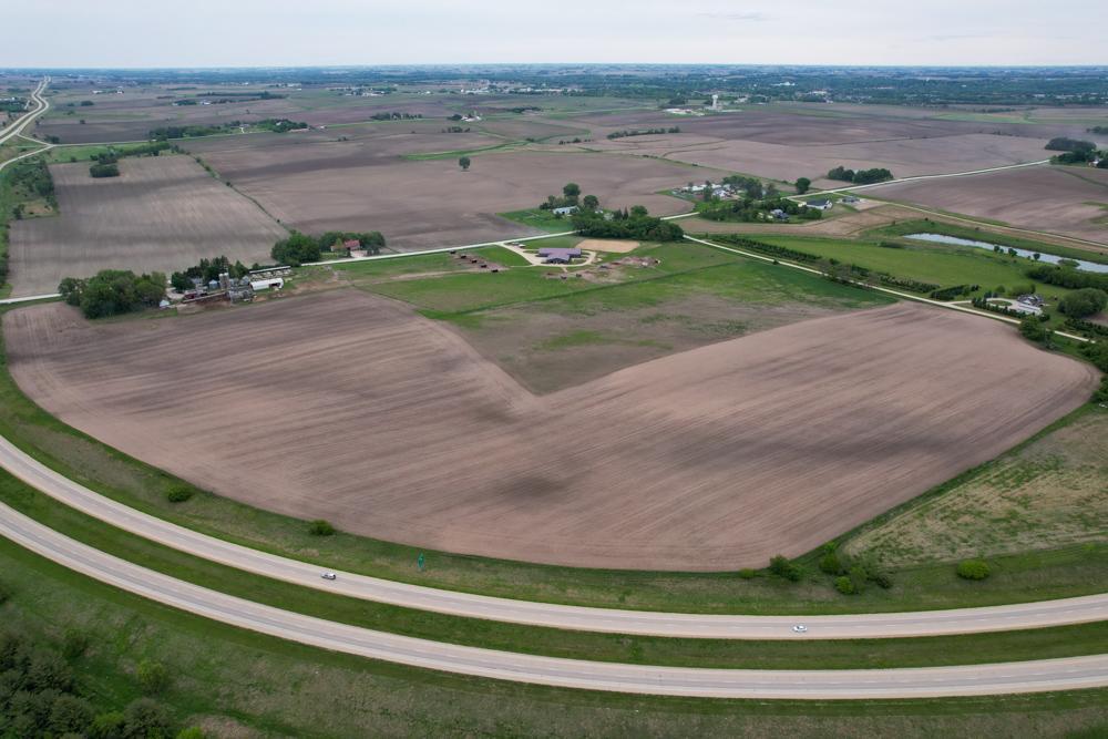 000 240th St, Waverly, IA 50677 - photo 1