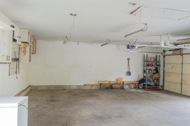 2161 Ross Ave E, Saint Paul, MN 55119 - garage with a garage door opener
