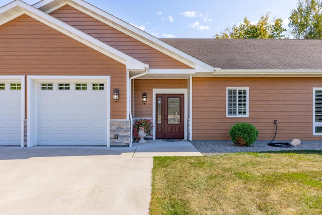 1614 8th St, Grand Rapids, MN 55744 - ranch-style home featuring concrete driveway, a front lawn, and roof with shingles