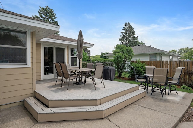 9452 Stevens Ave S, Bloomington, MN 55420 - wooden terrace featuring outdoor dining area