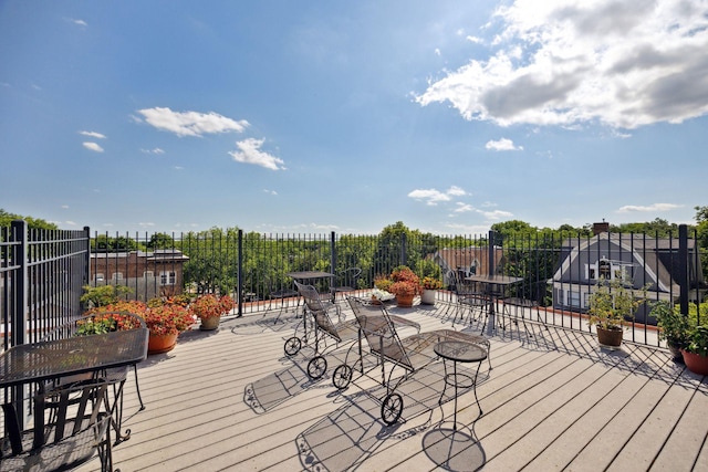 1901 Emerson Ave S Unit 104, Minneapolis, MN 55403 - view of wooden deck