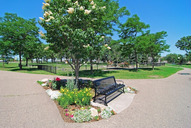 1901 Emerson Ave S Unit 104, Minneapolis, MN 55403 - view of community