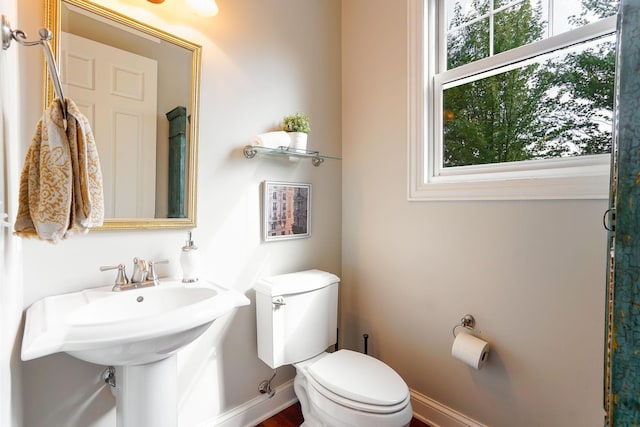 448 3rd St, Excelsior, MN 55331 - bathroom with toilet and baseboards