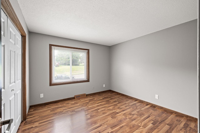 1902 3rd St E, Saint Paul, MN 55119 - photo 8