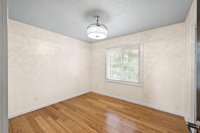 1902 3rd St E, Saint Paul, MN 55119 - photo 10
