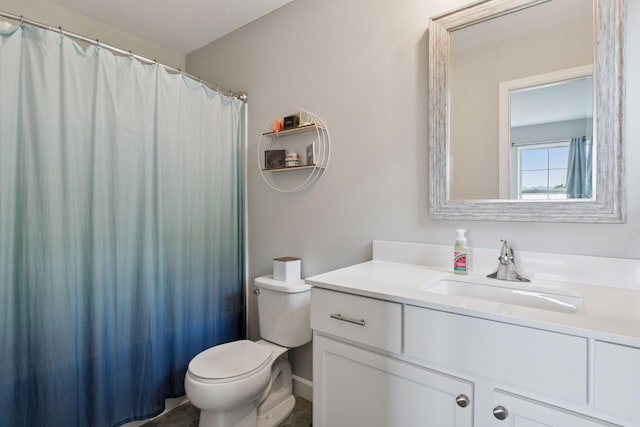 7465 Glengarry Pl, Eden Prairie, MN 55344 - full bath featuring vanity and toilet