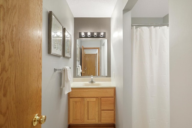 20736 196th Ave NW, Big Lake Twp, MN 55309 - full bathroom with vanity and a shower with curtain