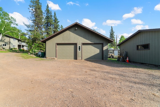 1928 Loop Rd, Two Harbors, MN 55616 - detached garage with driveway