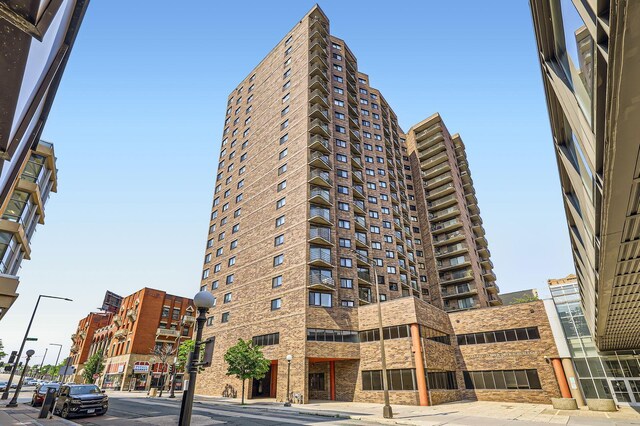 26 10th St W Unit 1104, Saint Paul, MN 55102 - photo 28