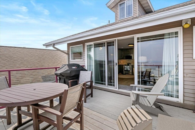 1702 Lakeshore Dr Unit 3, Lake City, MN 55041 - deck featuring outdoor dining space and grilling area
