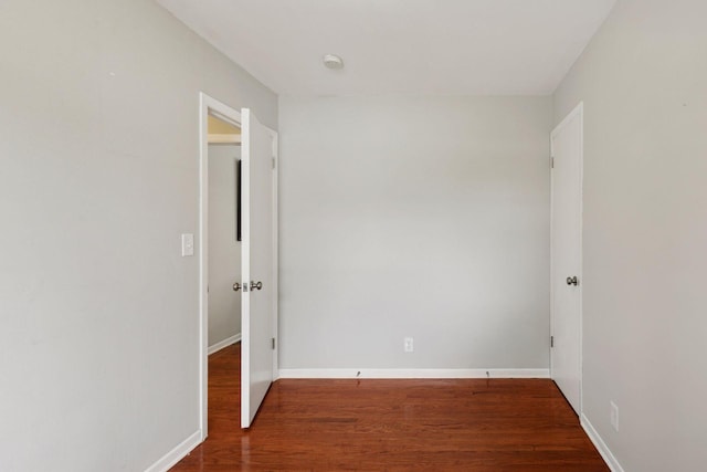 3636 Sumter Ave S, Saint Louis Park, MN 55426 - empty room featuring wood finished floors and baseboards