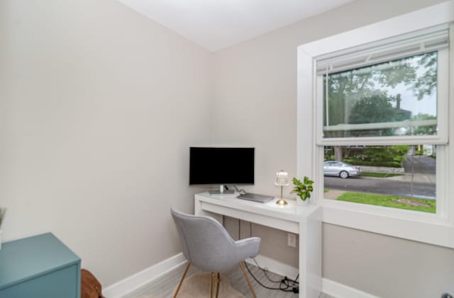 1848 James Ave, Saint Paul, MN 55105 - office with baseboards