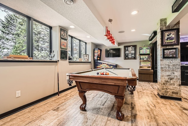 13812 Steven Rd, Burnsville, MN 55337 - playroom featuring light wood-style flooring, billiards, baseboards, a textured ceiling, and recessed lighting
