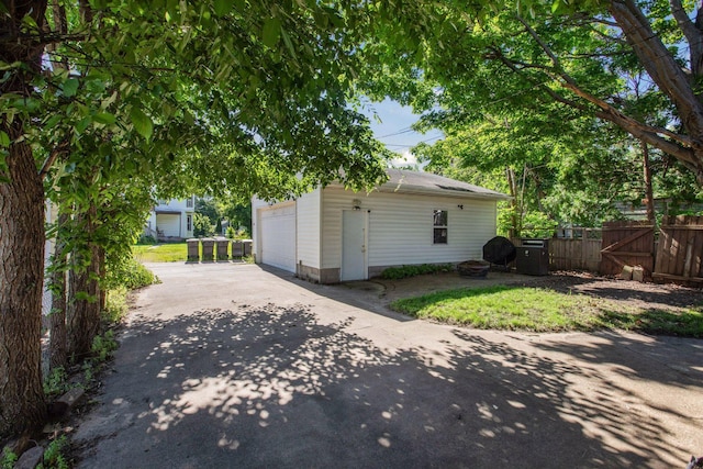 4718 Colfax Ave N, Minneapolis, MN 55430 - view of detached garage