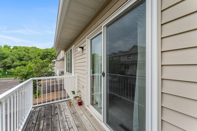 1587 County Road D E Unit B, Maplewood, MN 55109 - view of balcony